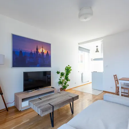 Sunny Safron Apartment Prague Exterior photo